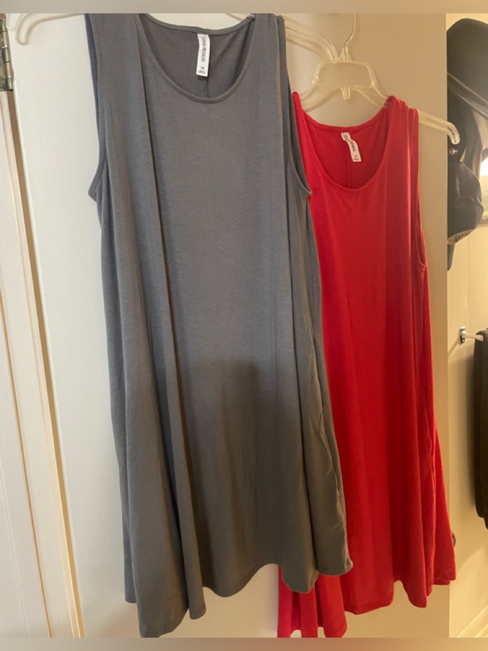 Zenana Outfitters Scoop Neck Tank Top- 
Bundle of 2 tops, Gray and Red.